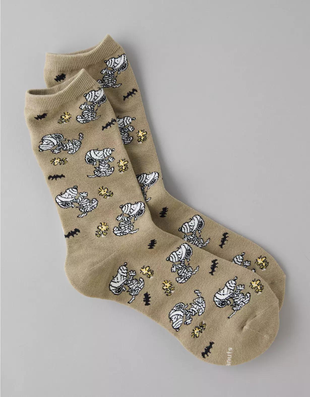 AE Mummy Snoopy Crew Socks Product Image
