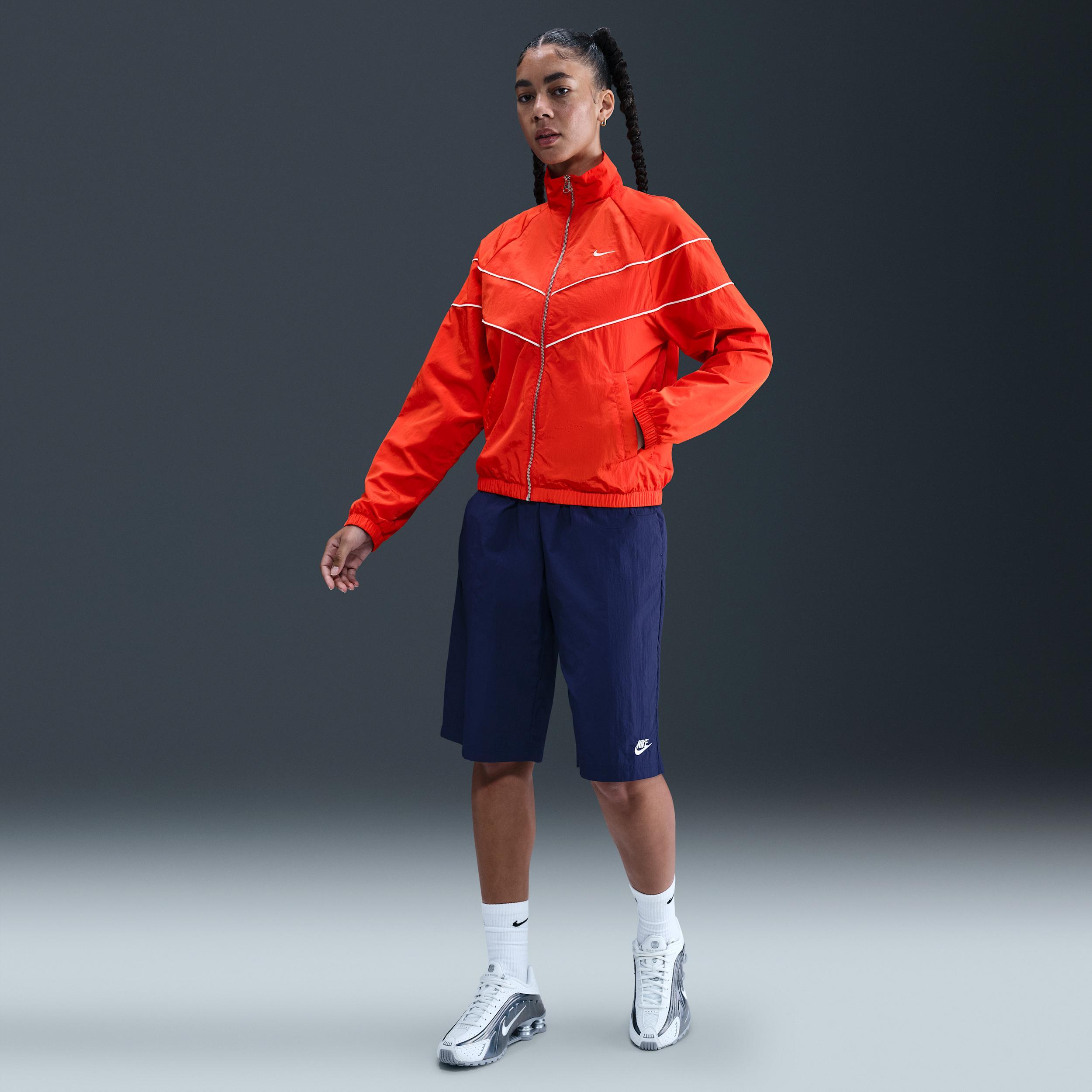 Nike Womens Windrunner Loose UV Woven Full-Zip Jacket | FV6304-633 Product Image
