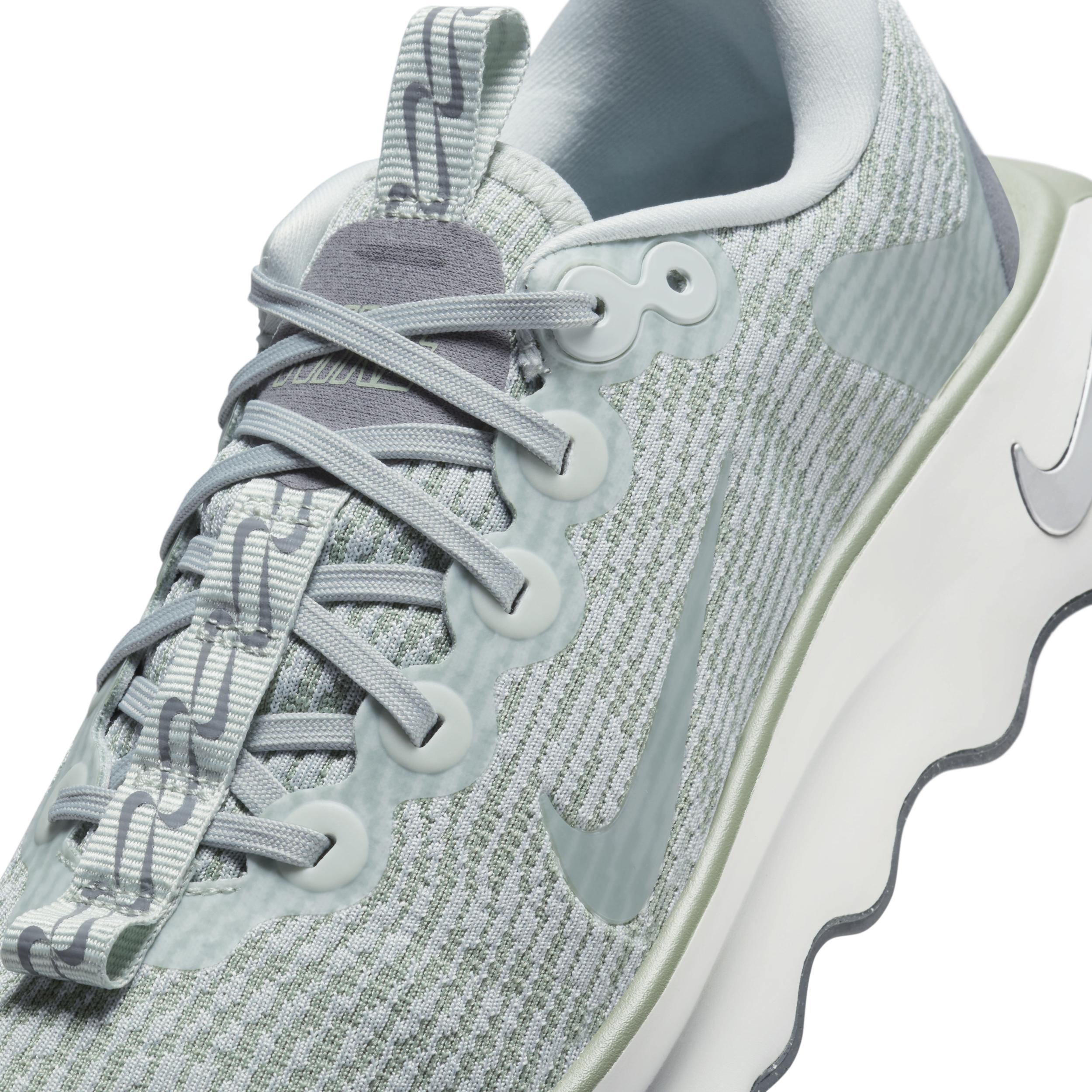 Nike Motiva Women's Walking Shoes Product Image