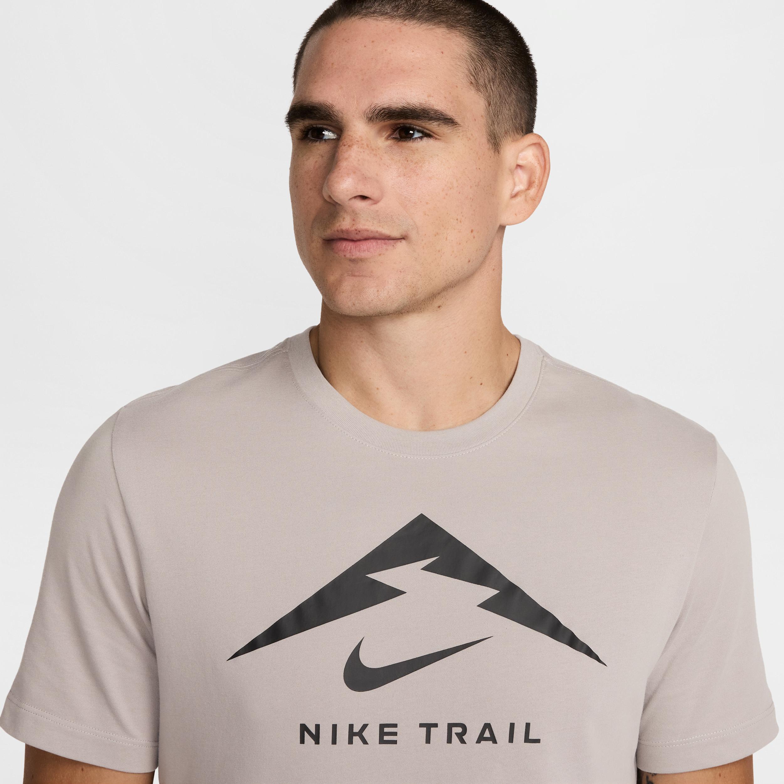 Nike Men's Dri-FIT Trail Running T-Shirt Product Image