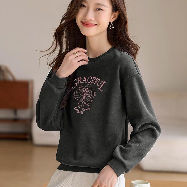 Round Neck Lily Lettering Embroidered Fleece-Lined Pullover Product Image