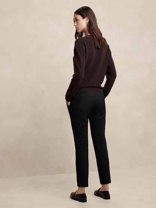 Ryan Curvy Stretch Twill Ankle Pant Product Image