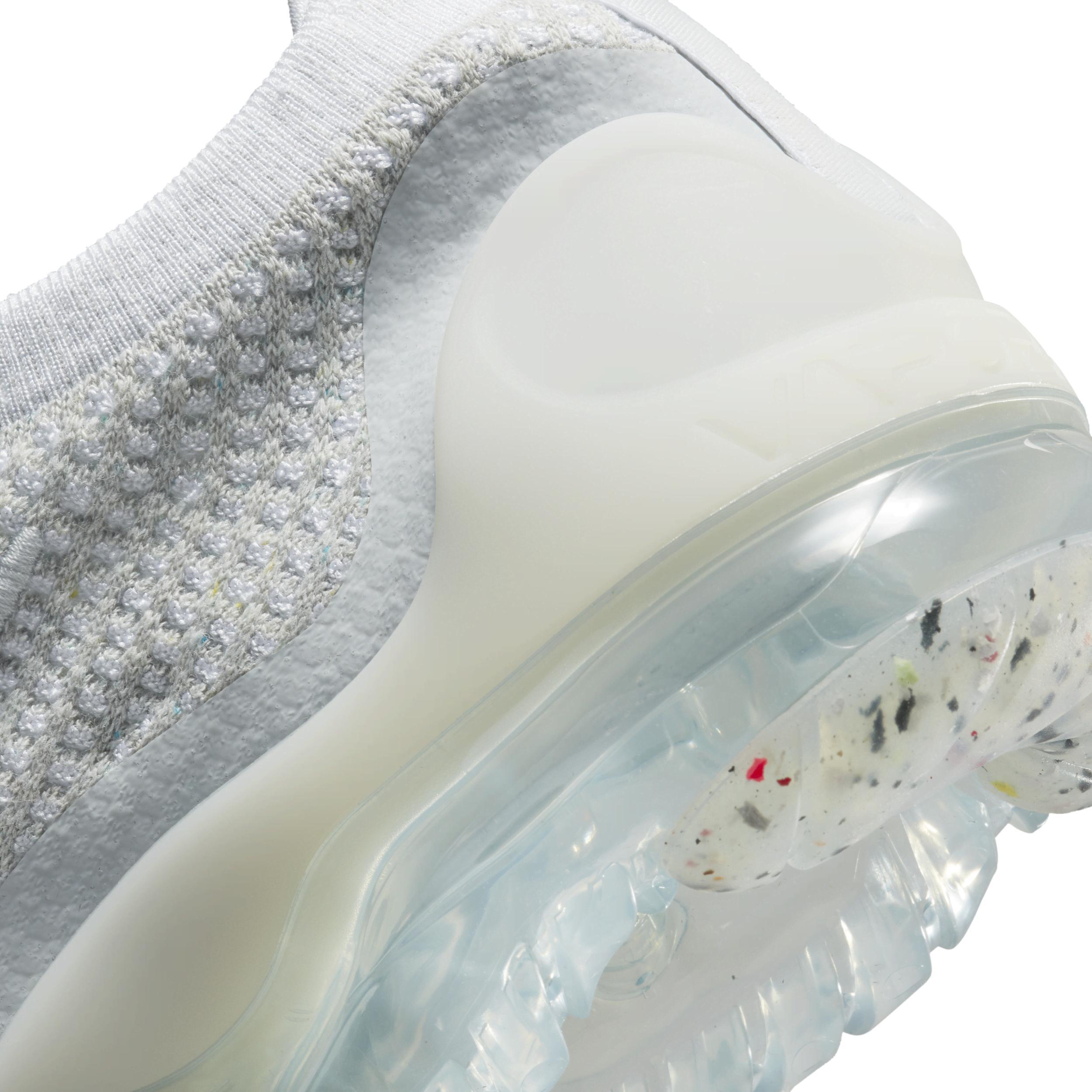 Nike Air Vapormax 2021 FK Women's Shoes Product Image