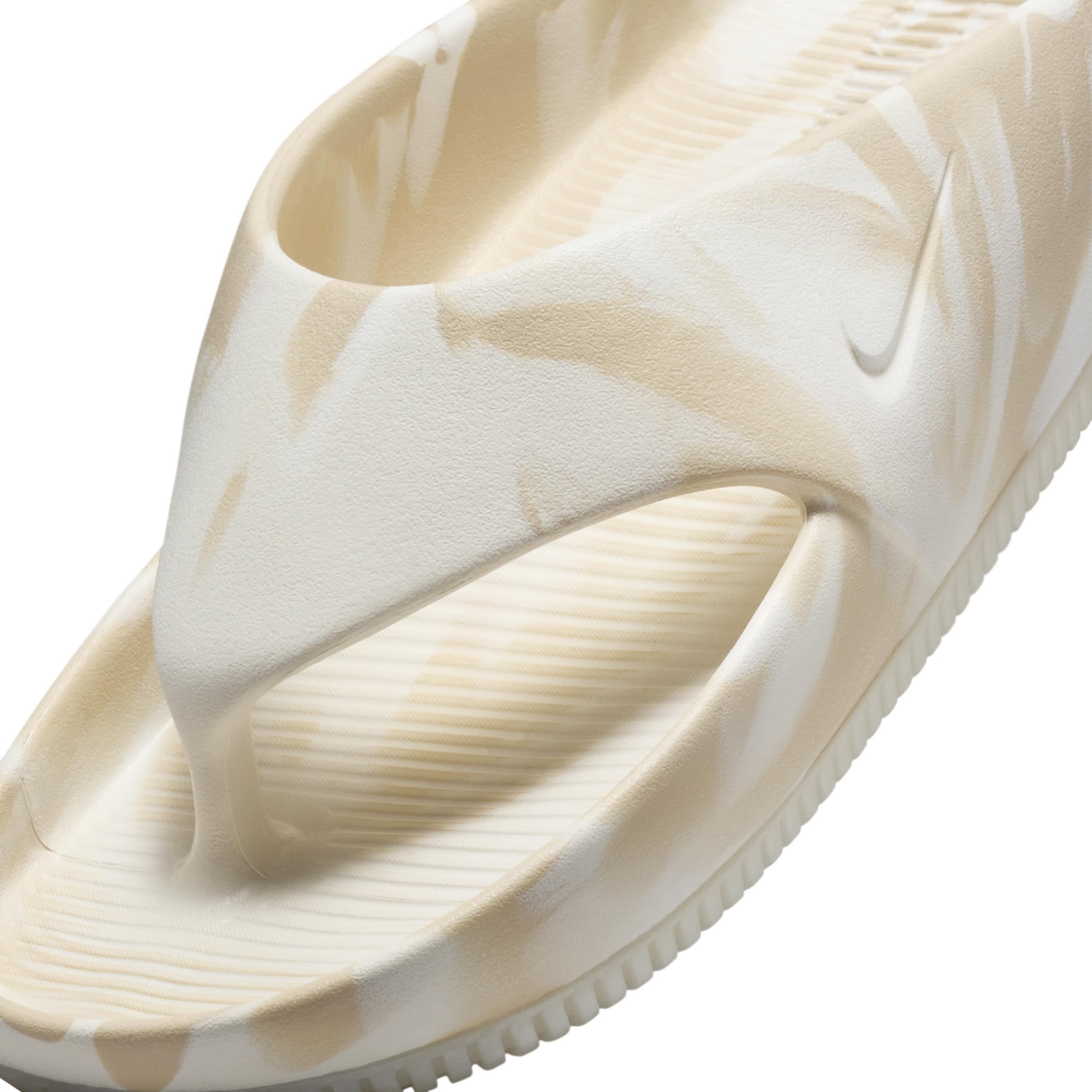 Nike Calm SE Women's Flip-Flops Product Image