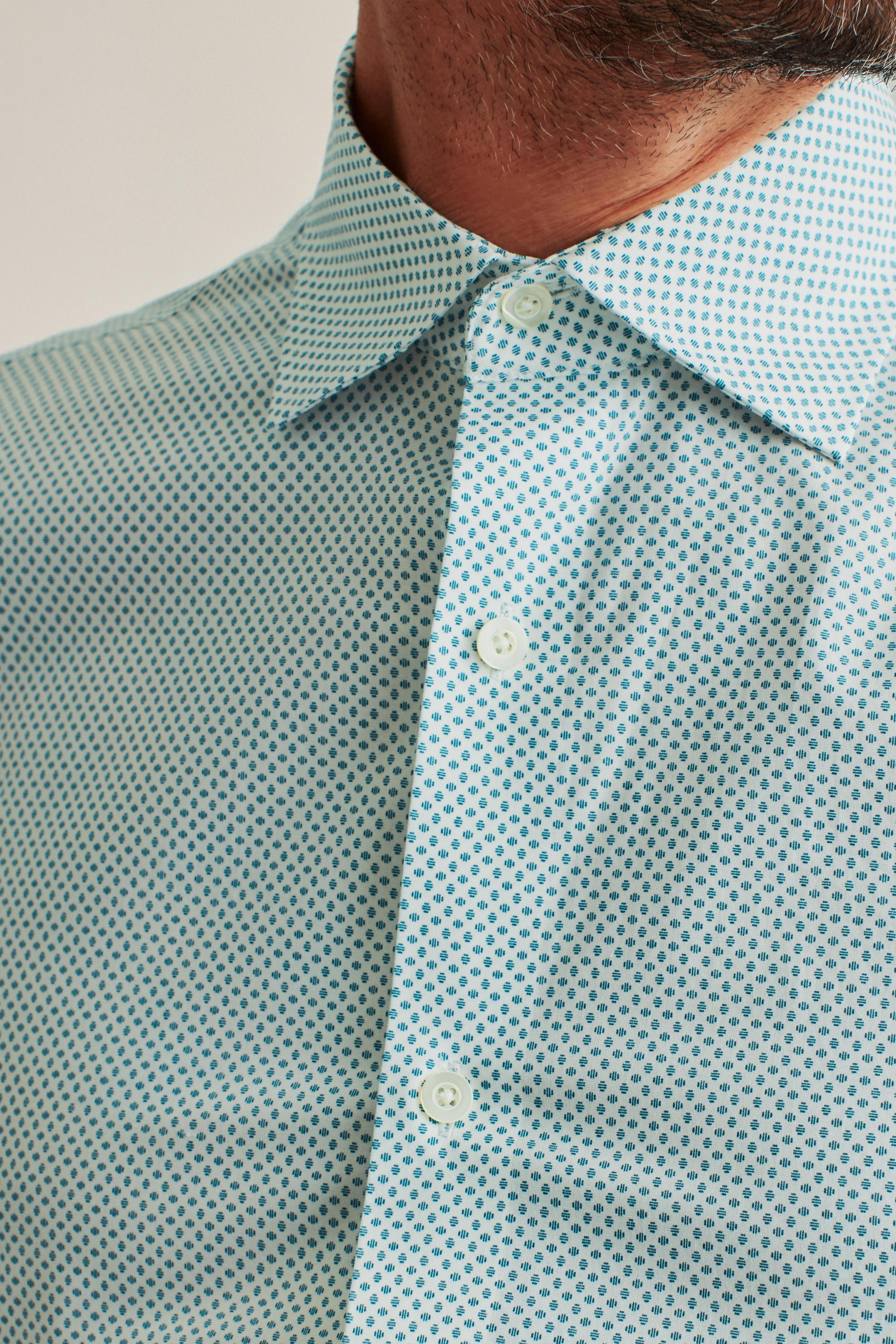 Jetsetter Stretch Dress Shirt Product Image