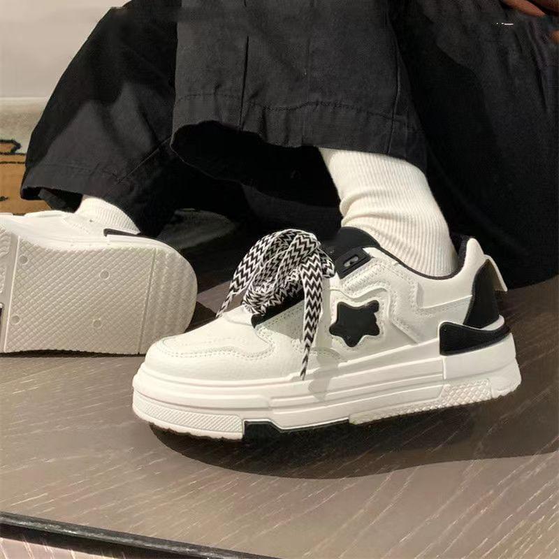 Star Patterned Lace-Up Platform Sneakers Product Image