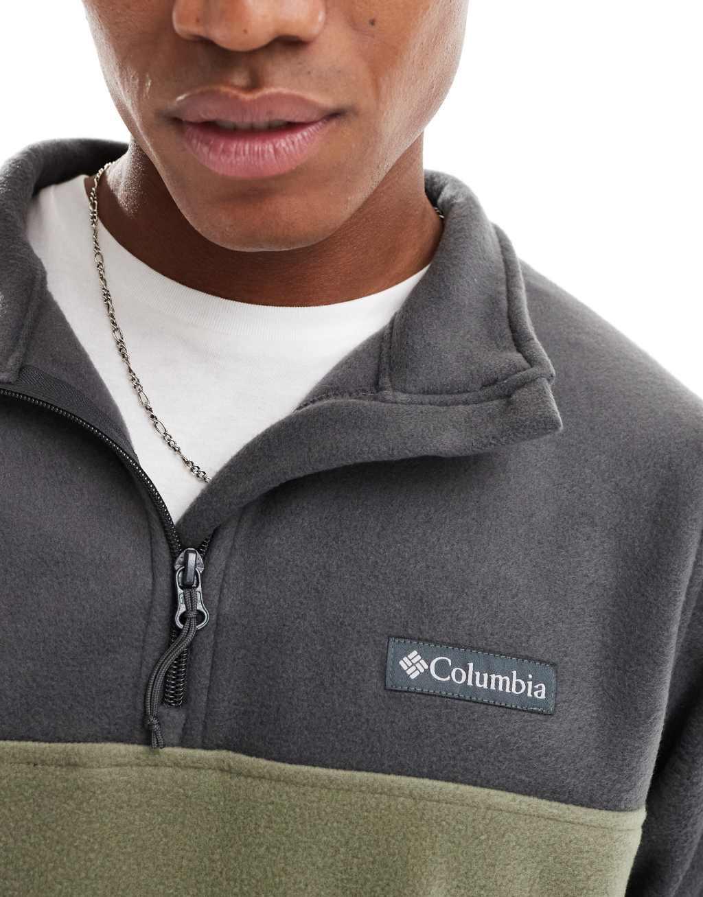 Columbia Steens Mountain half zip fleece in Gray/Khaki Product Image