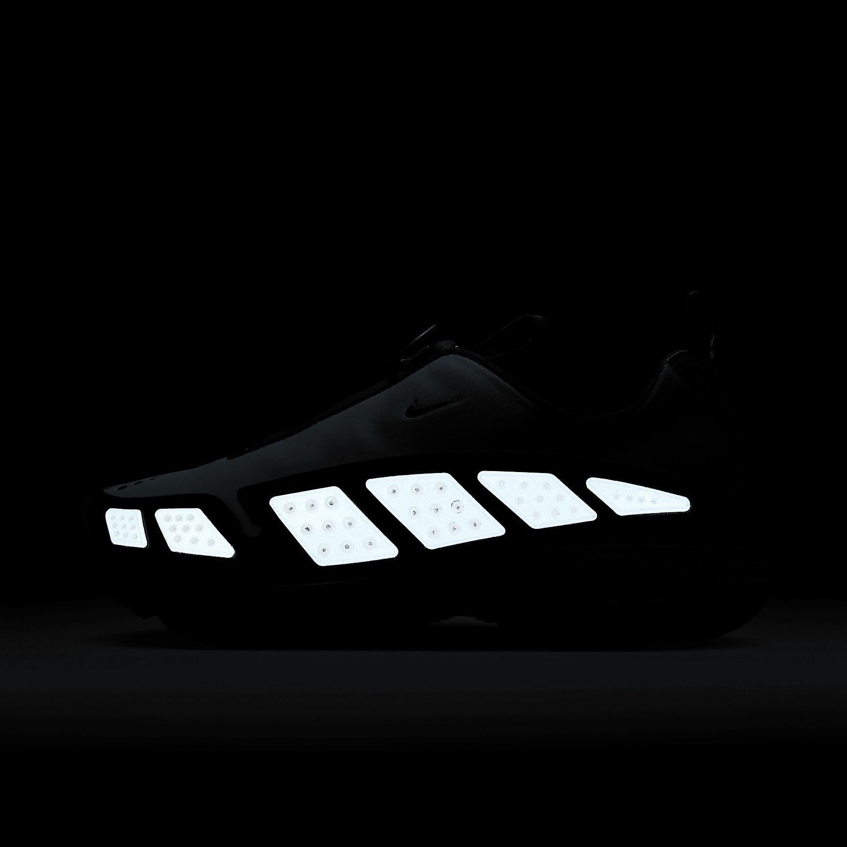 Nike Women's Air Max SNDR Shoes Product Image