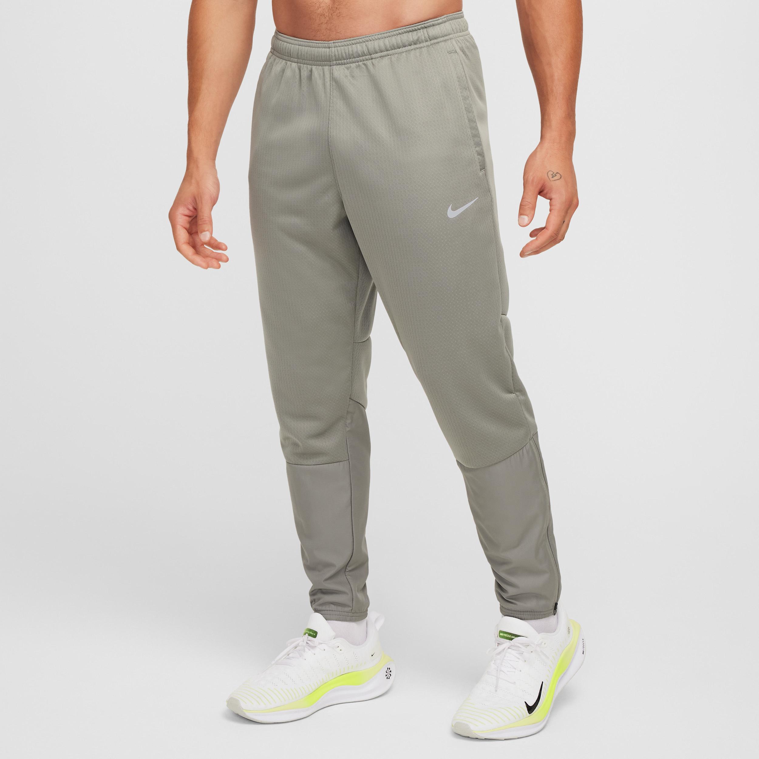 Nike Men's Sphere Challenger Therma-FIT Water-Repellent Running Pants Product Image