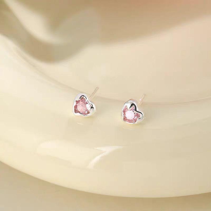 Heart Rhinestone Stud Earring Product Image