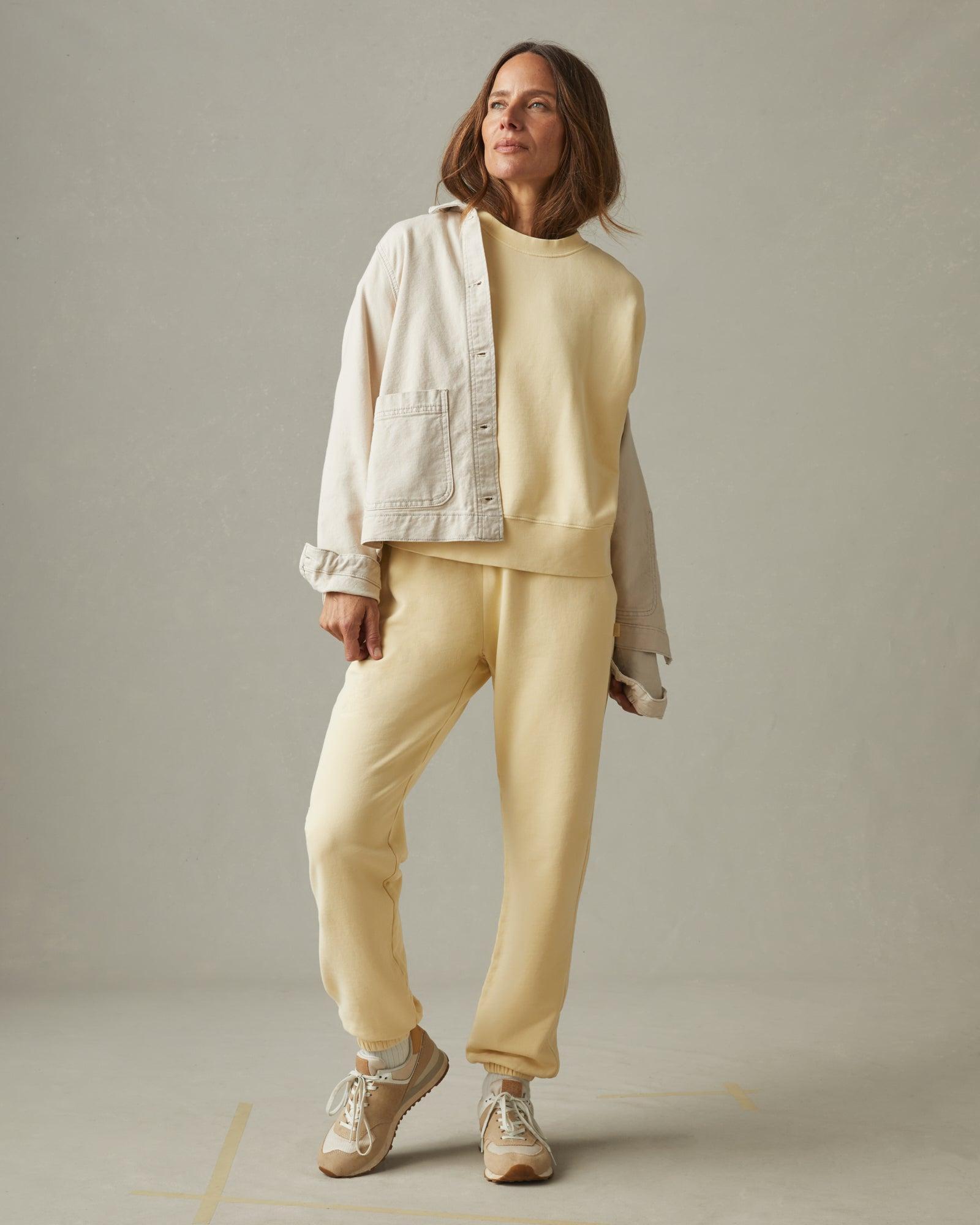 Premium Midweight Oversized Crew - Golden Glow Female Product Image