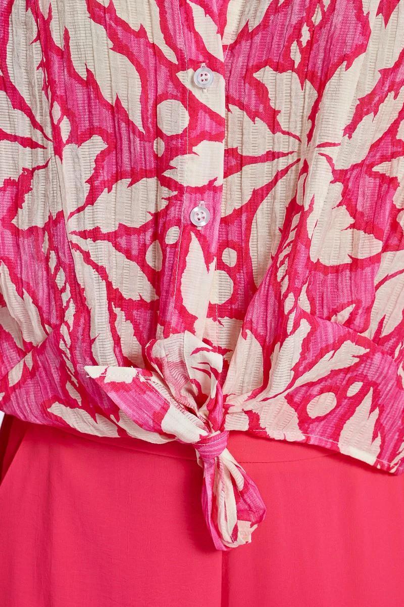 Short Tie Shirt Product Image