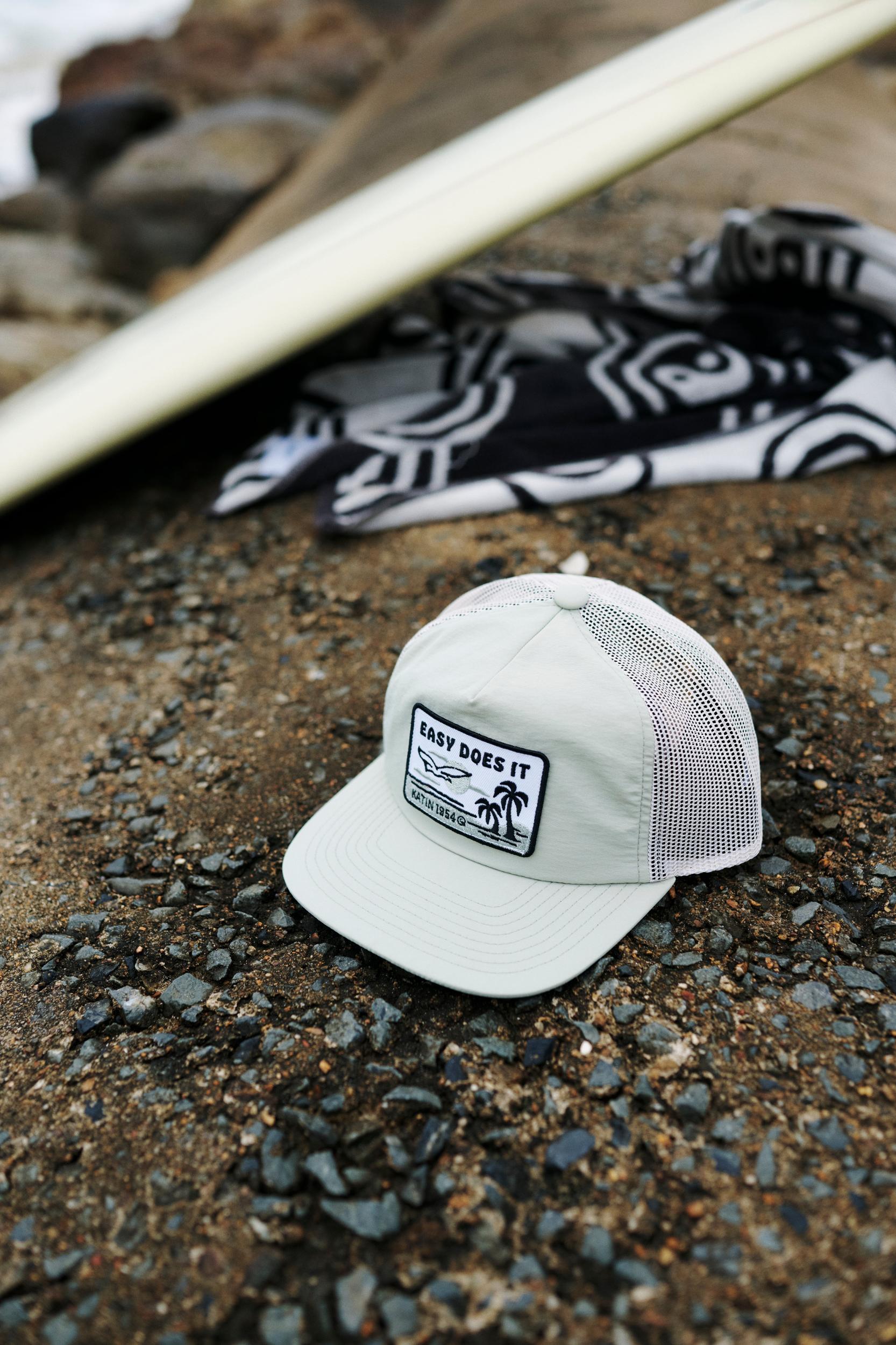 SQUAWK TRUCKER HAT Product Image