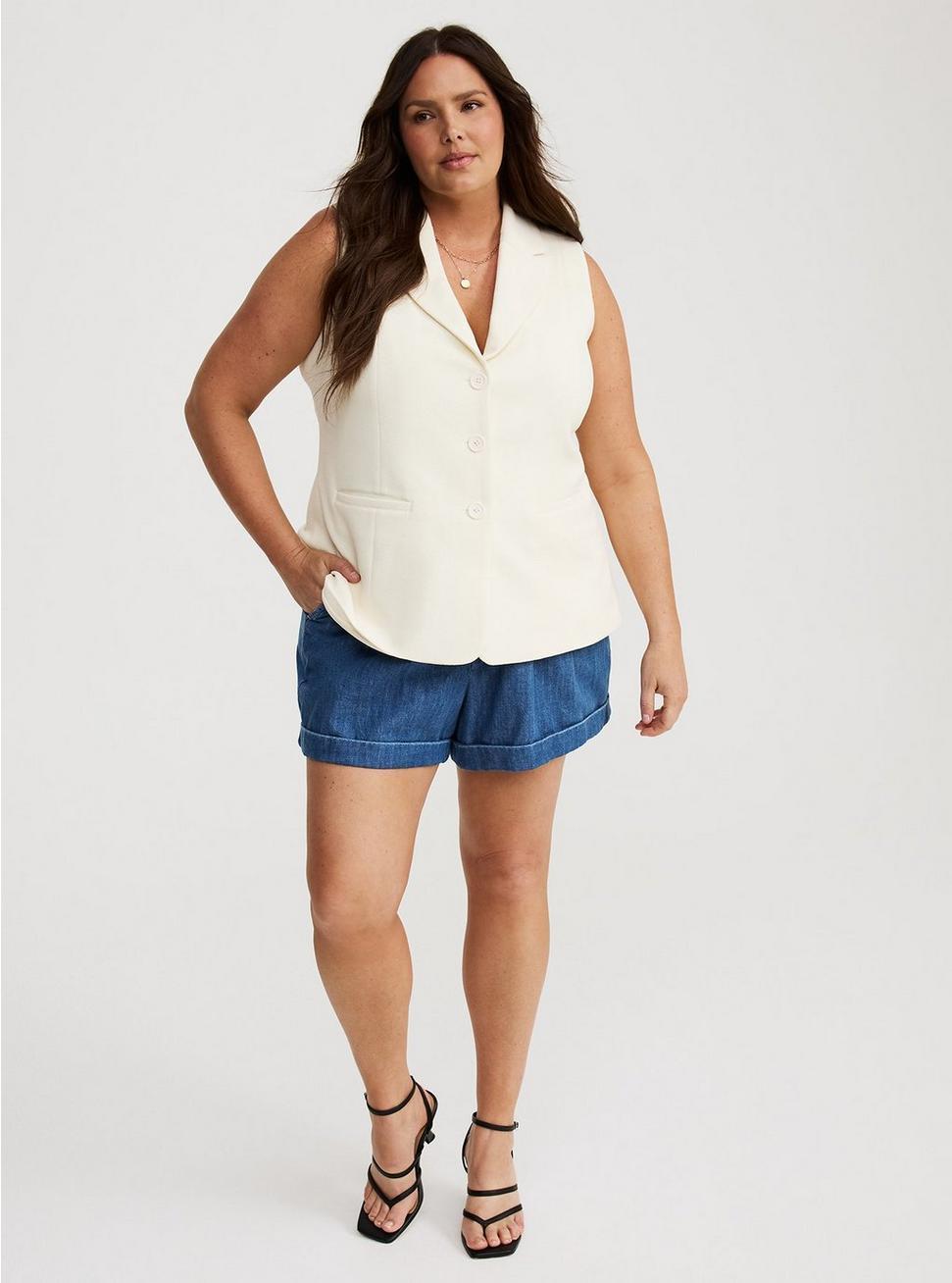 Textured Crepe Tailored Vest Product Image