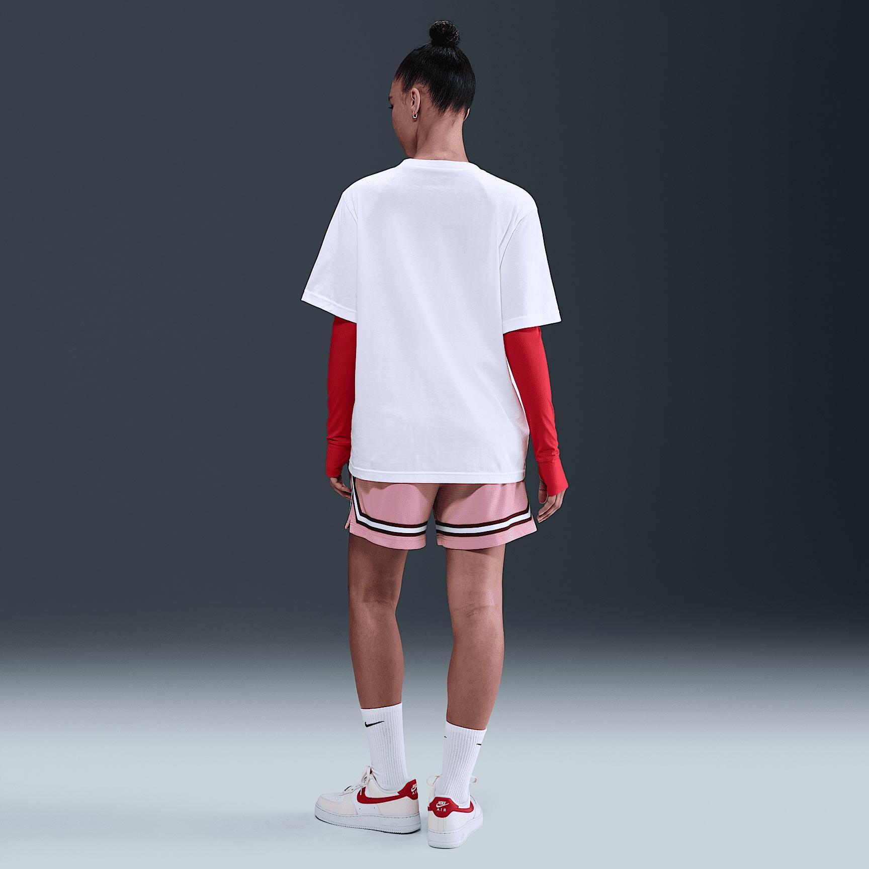 Nike Essential Women's T-Shirt Product Image