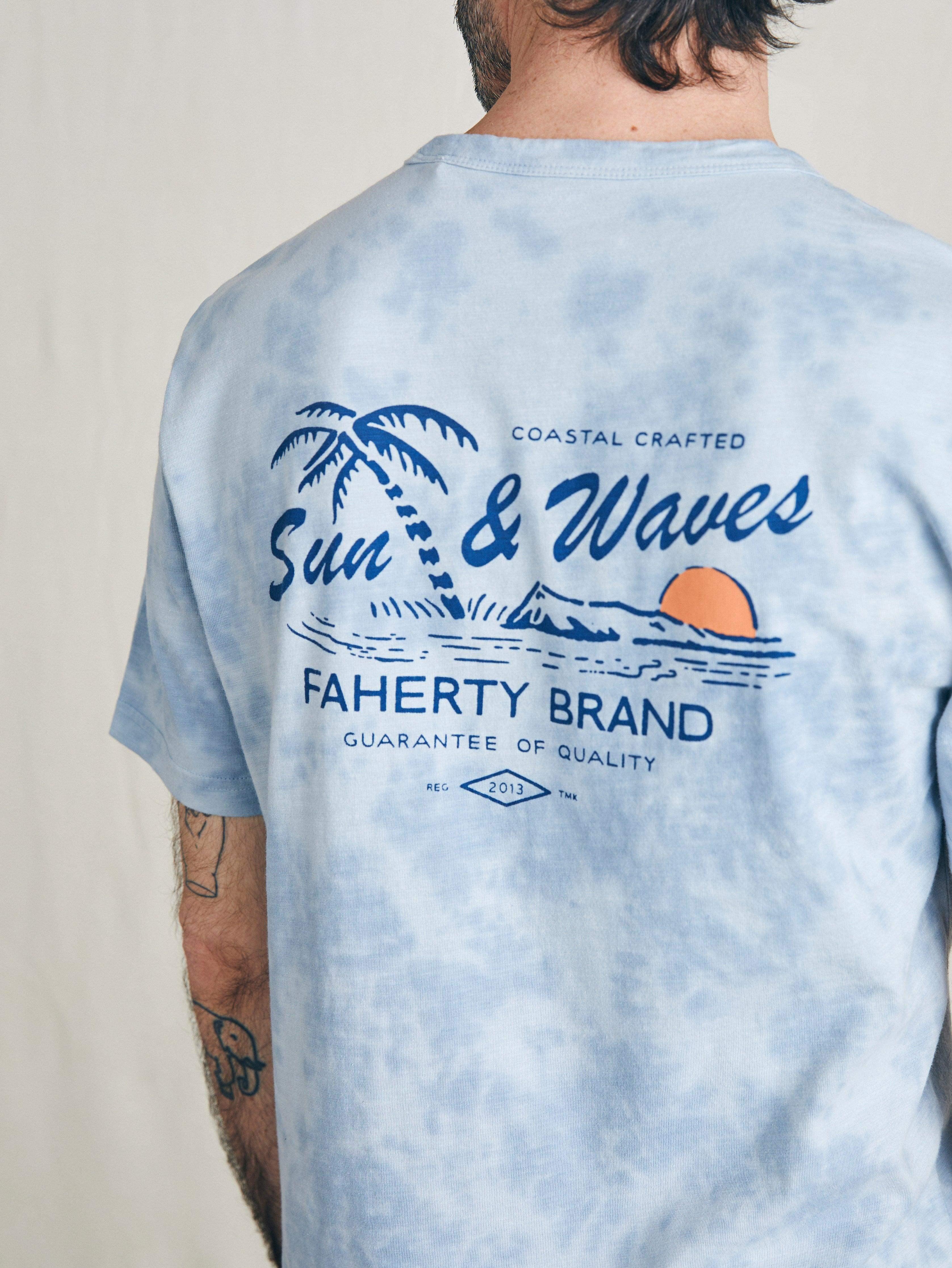 Sunwashed Graphic Tee - Blue Waves Wash Male Product Image