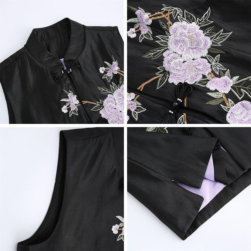 Mandarin Collar Floral Embroidered Frog Button Vest Product Image