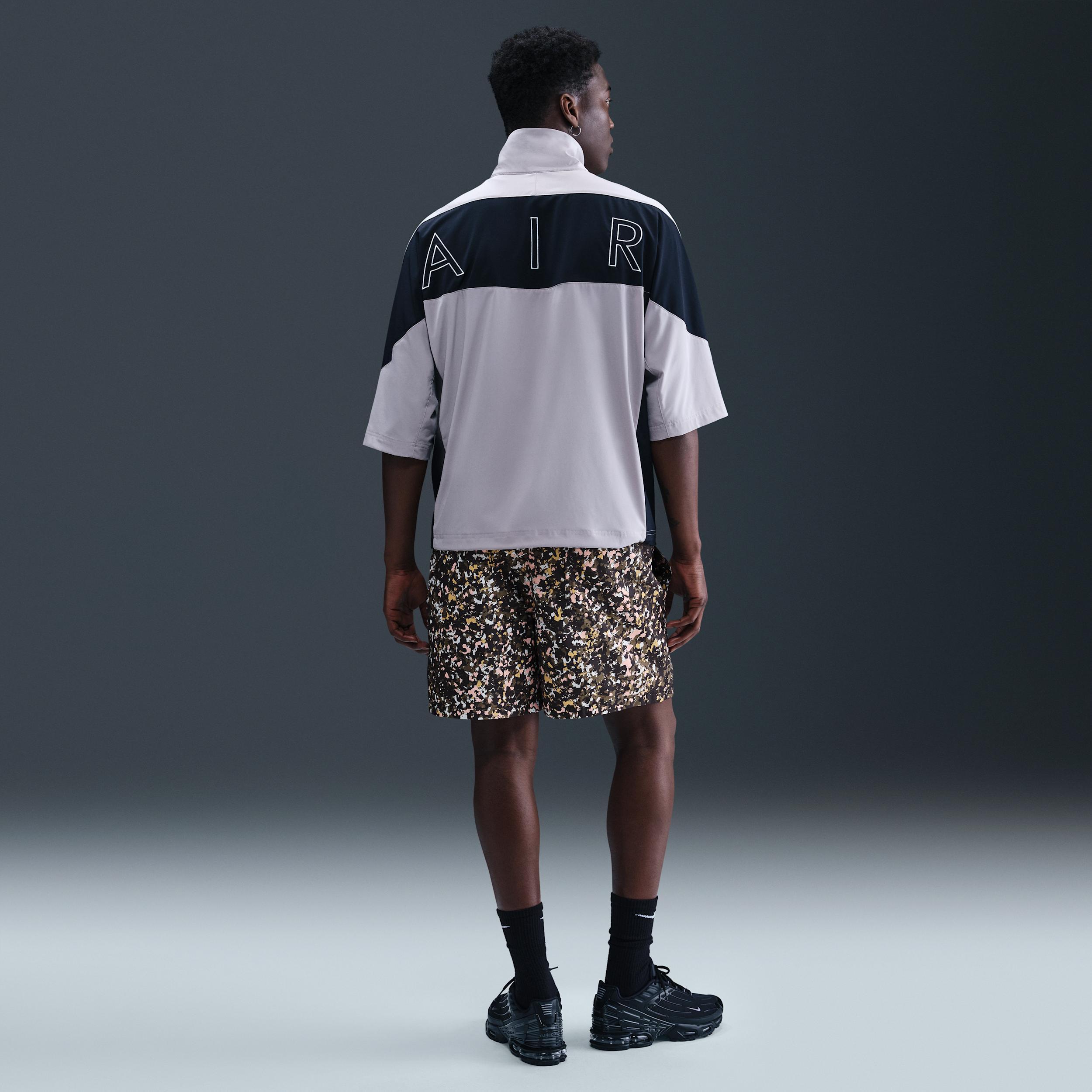 Mens Nike Sportswear Club Woven Shorts | IF8502-222 Product Image