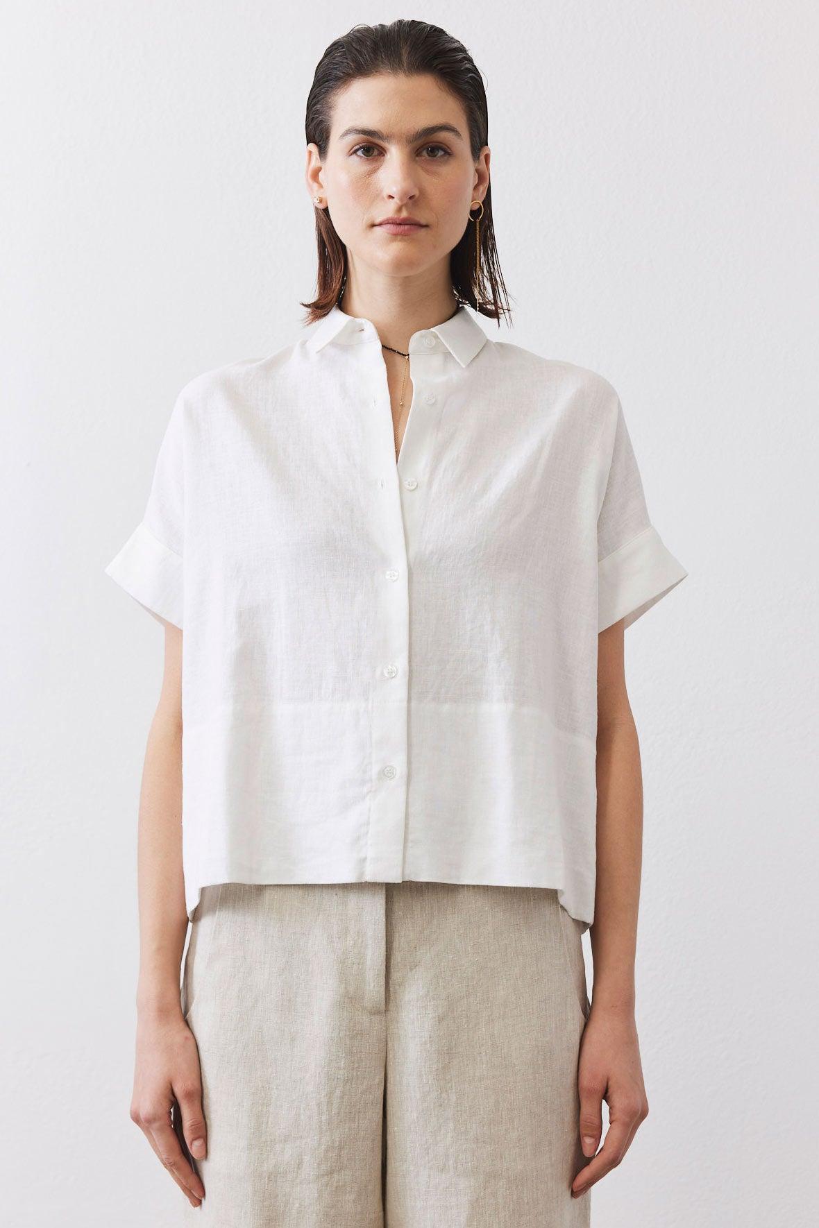 Boxy Linen Cropped Blouse Product Image