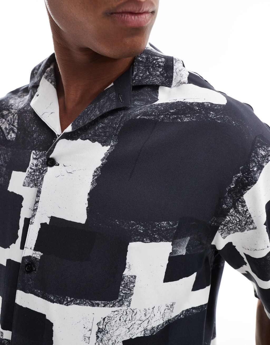 Viggo relaxed shirt in color block print Product Image