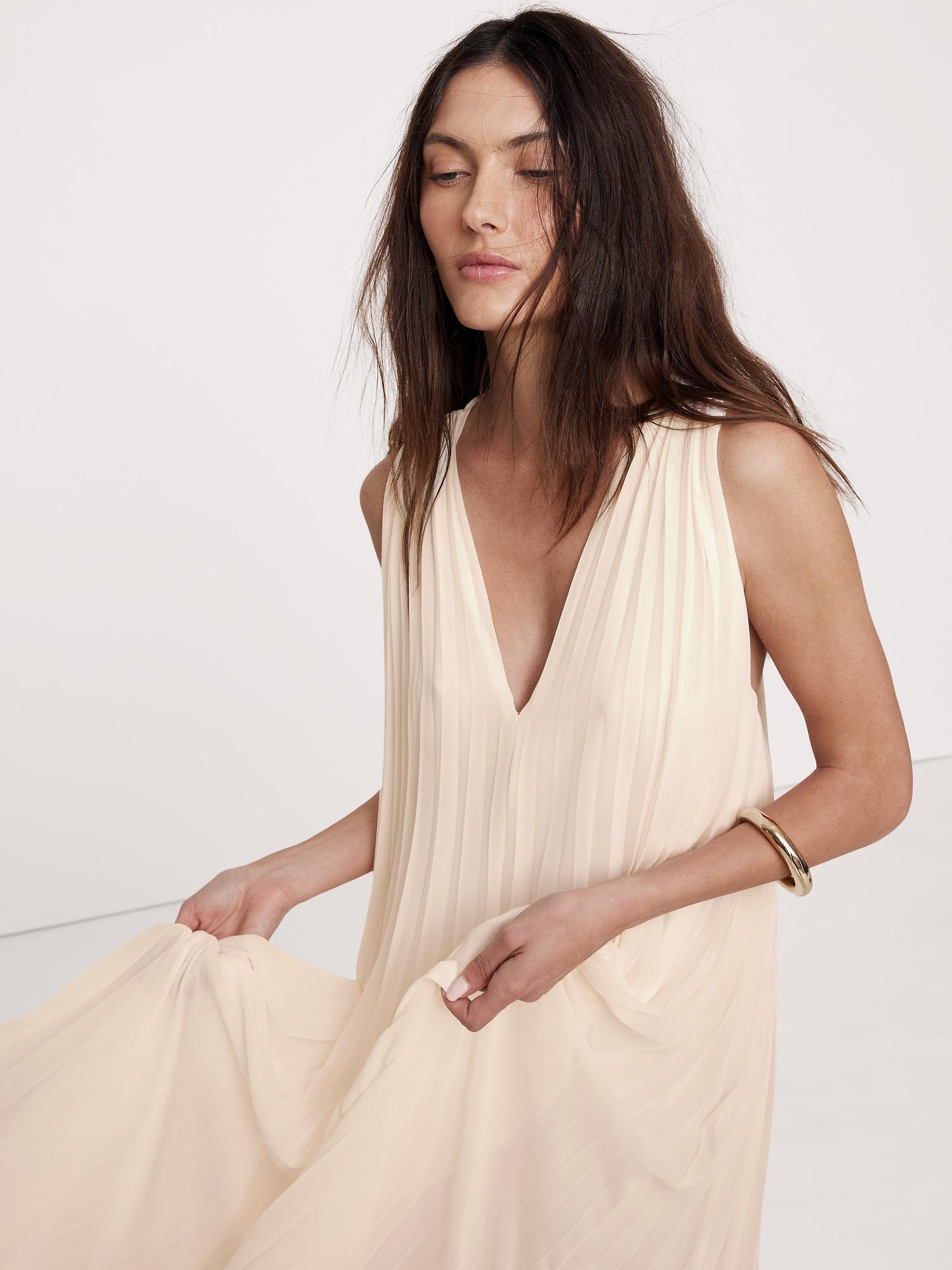 Pleated Georgette Open-Back Long Midi Dress Product Image