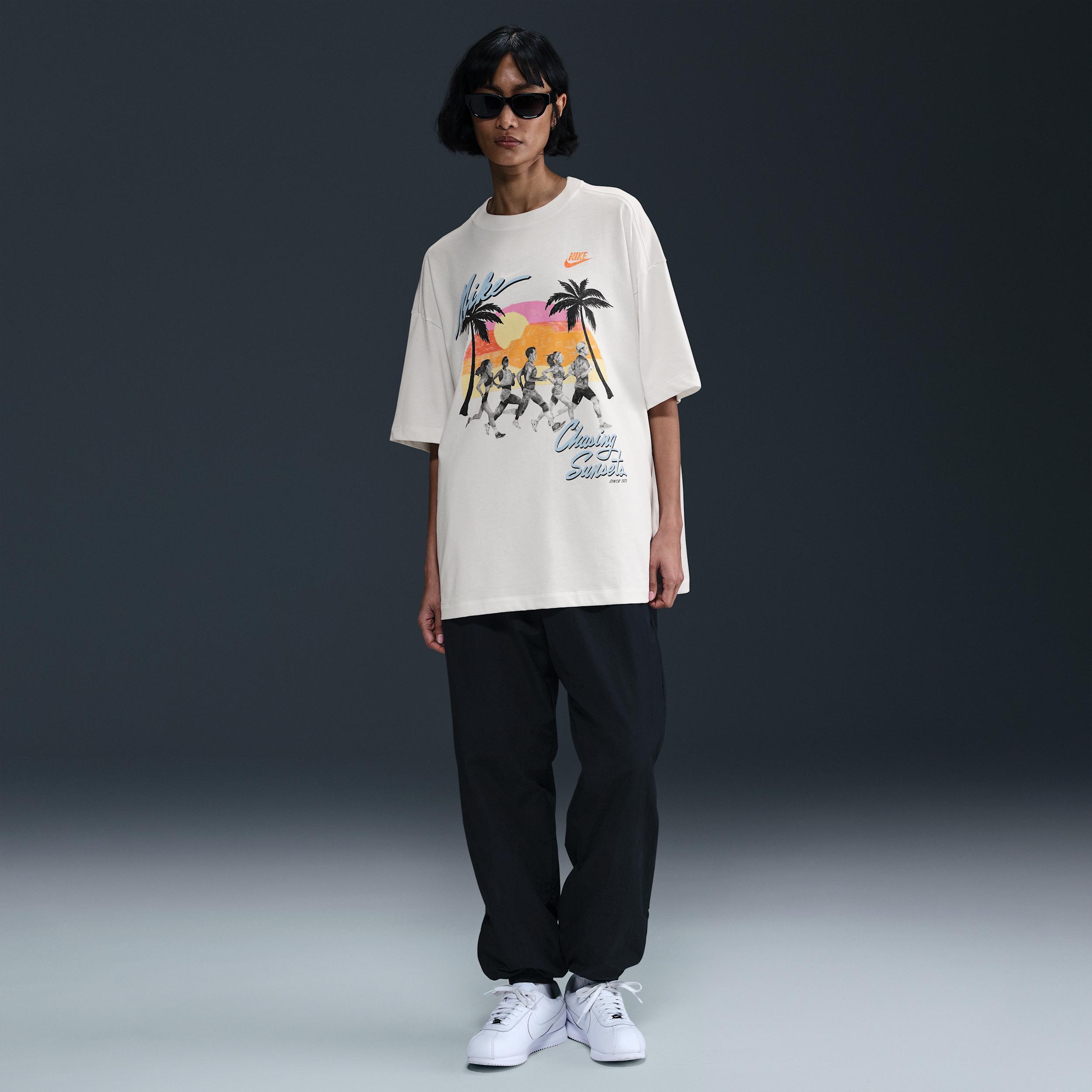 Nike Sportswear Essential Women's Oversized T-Shirt Product Image