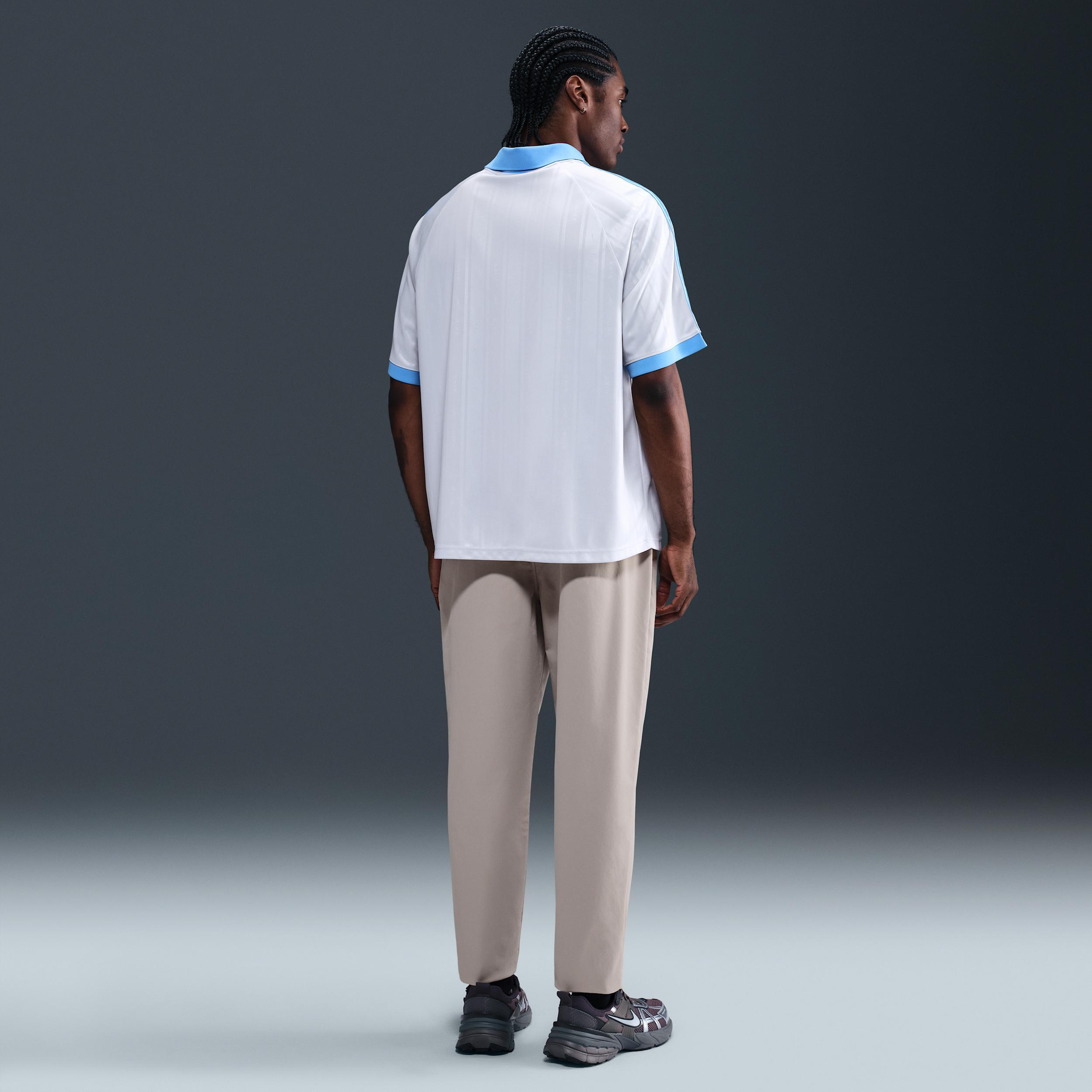 Nike Men's Club Woven Tapered Pants Product Image
