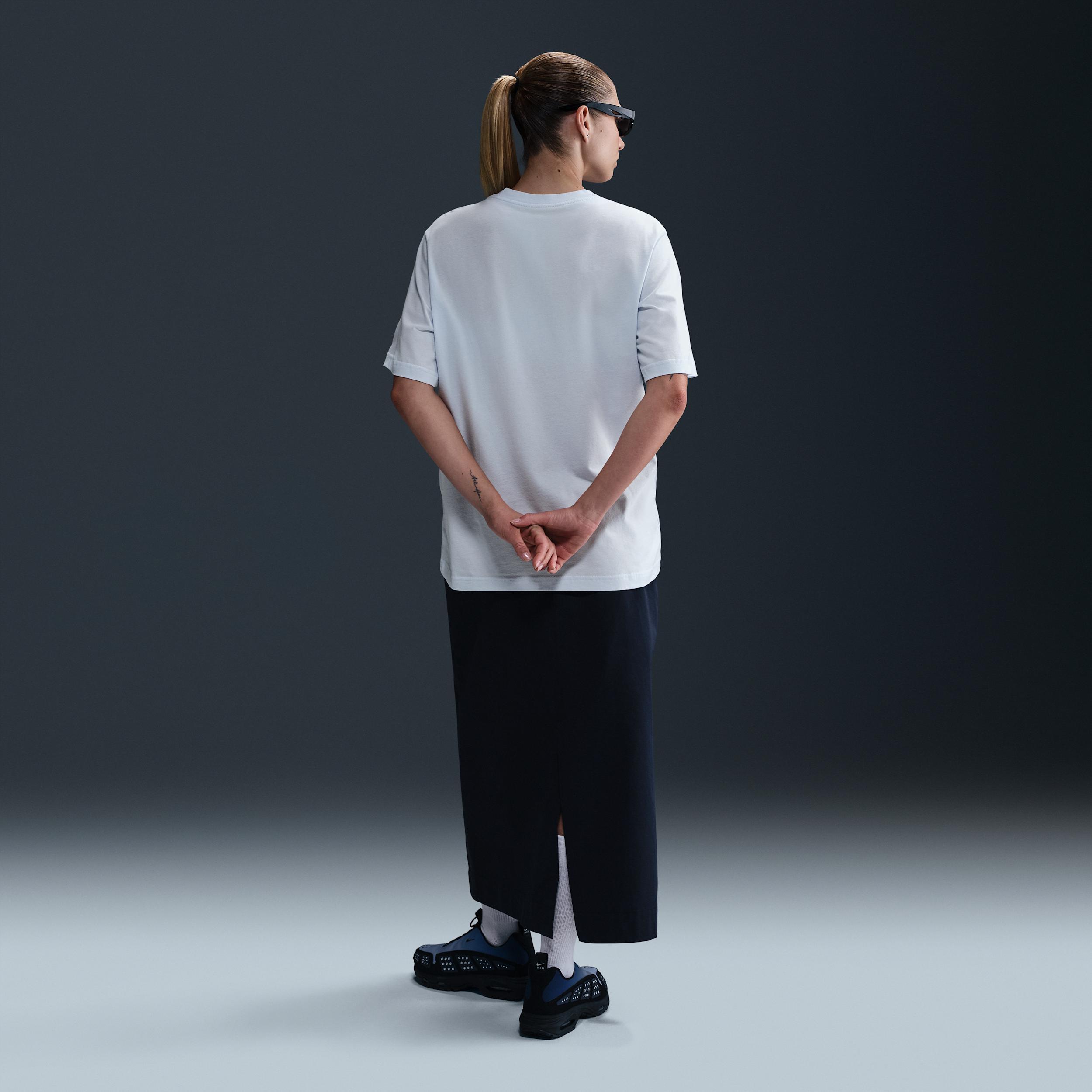 Womens Nike Sportswear Essential T-Shirt | FD4149-423 Product Image