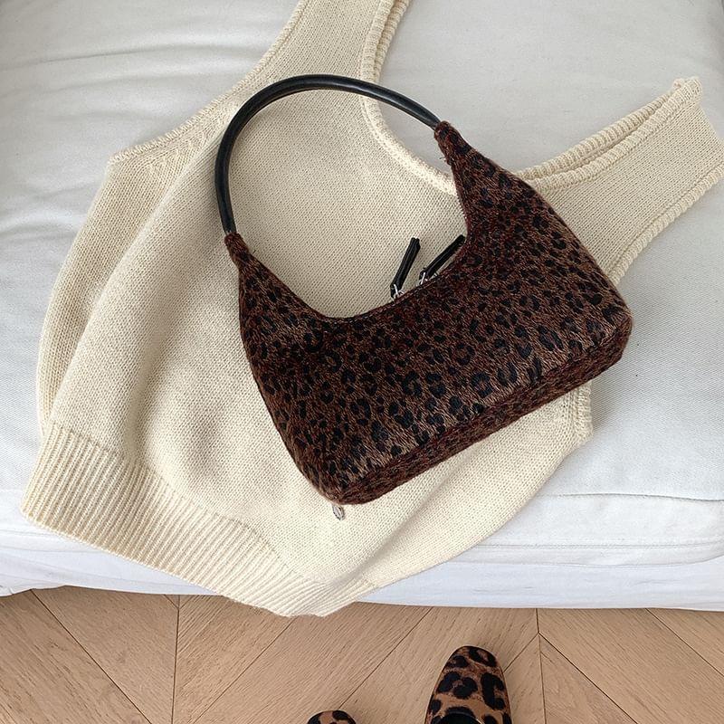 Leopard Print Shoulder Bag Product Image