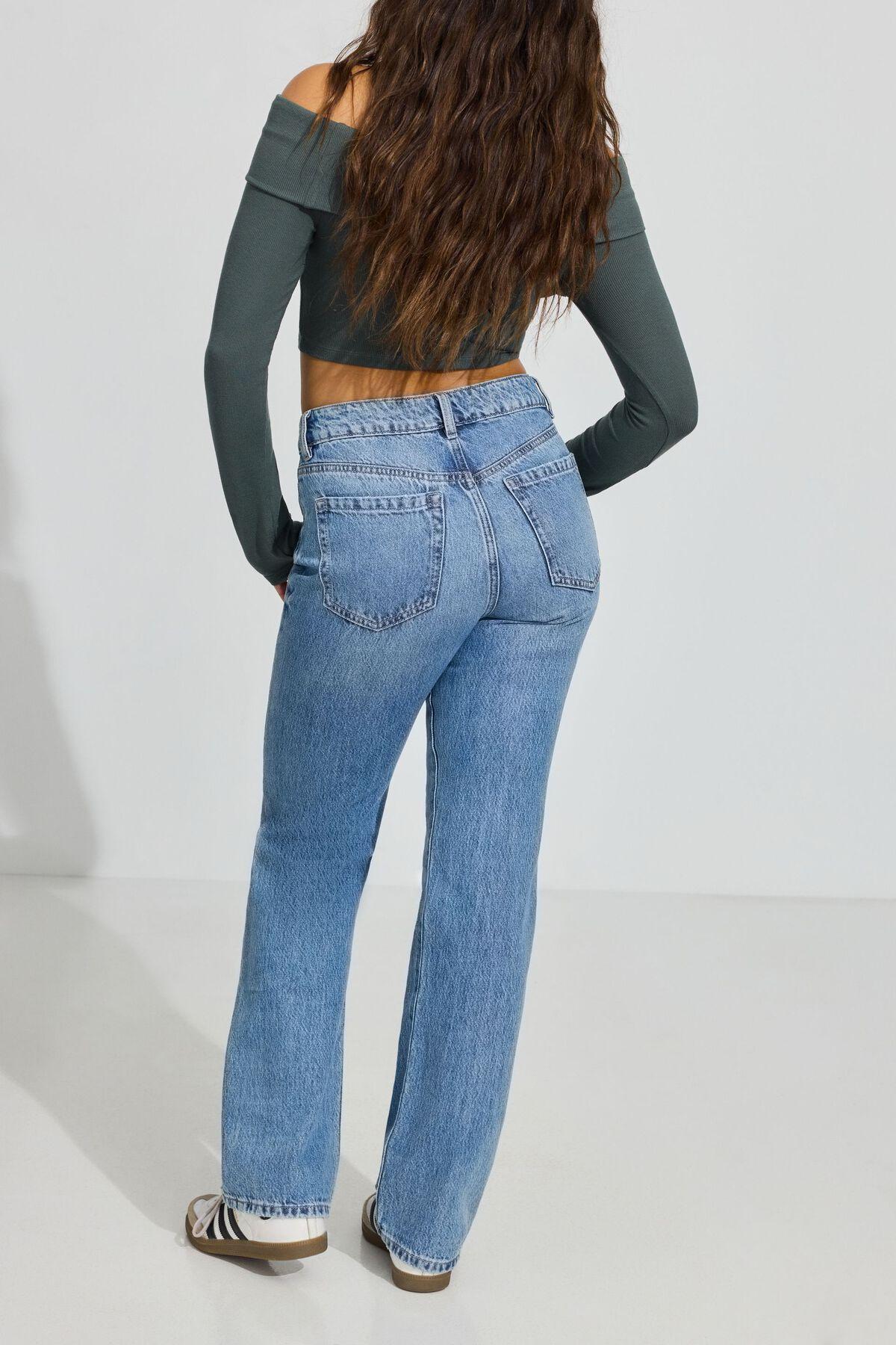 '90s Straight Jeans Product Image