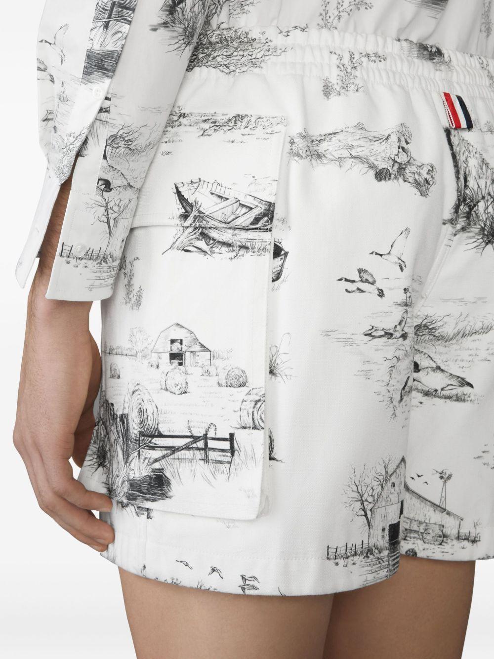 graphic-print cargo shorts Product Image
