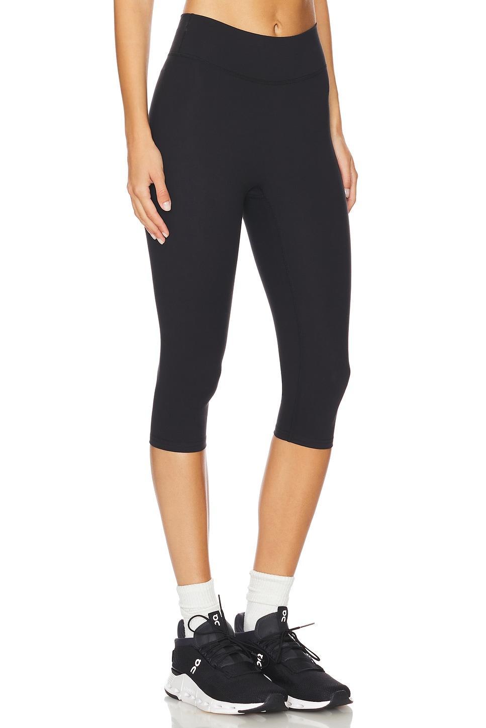 The Capri Legging 437 Product Image