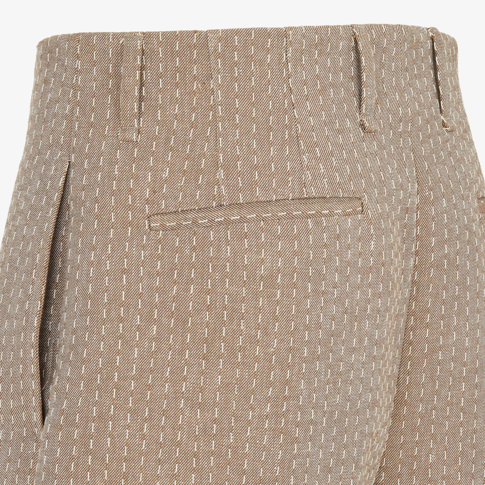 BermudasBeige jacquard shorts with topstitching Product Image