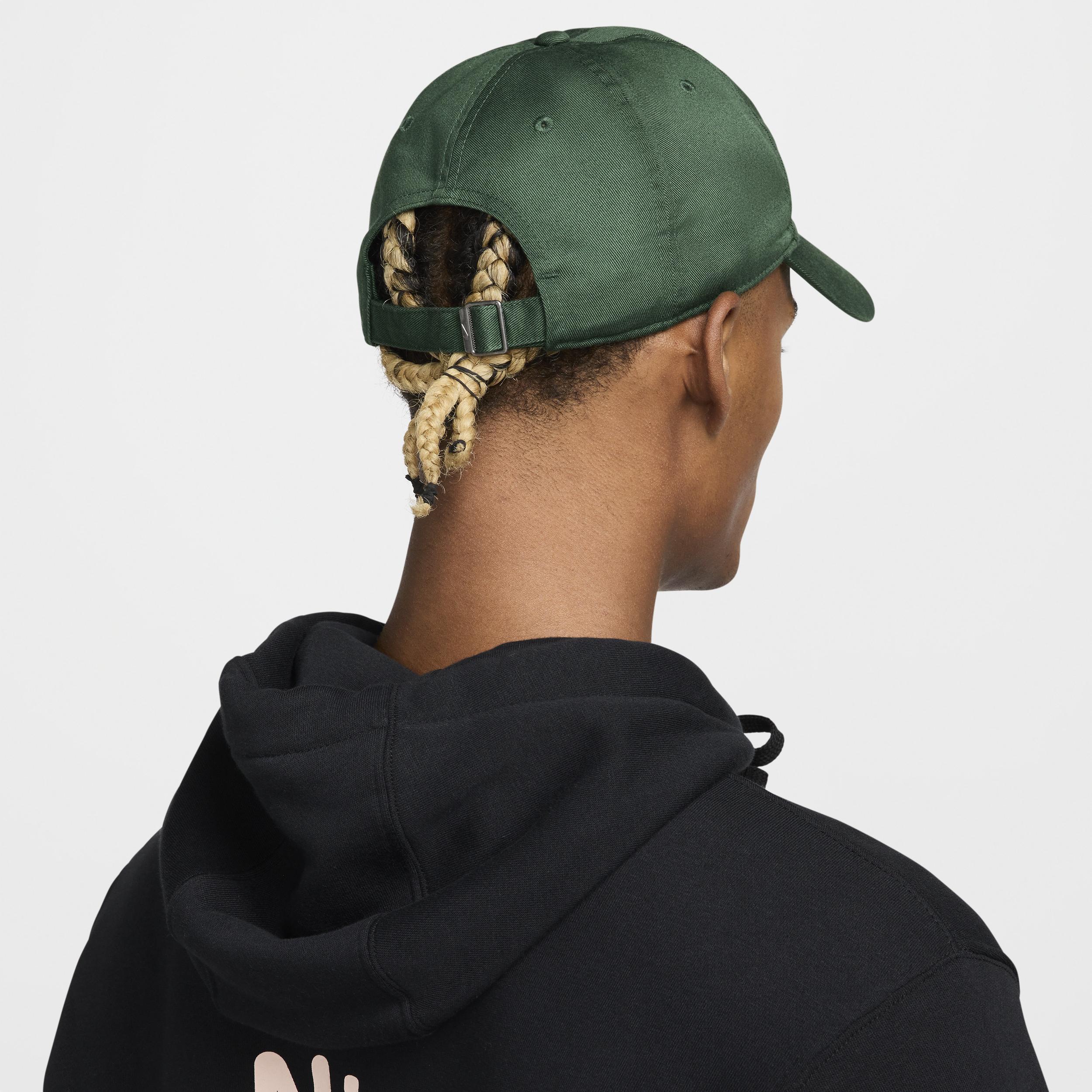 Nike Unisex Club Unstructured Futura Wash Cap Product Image